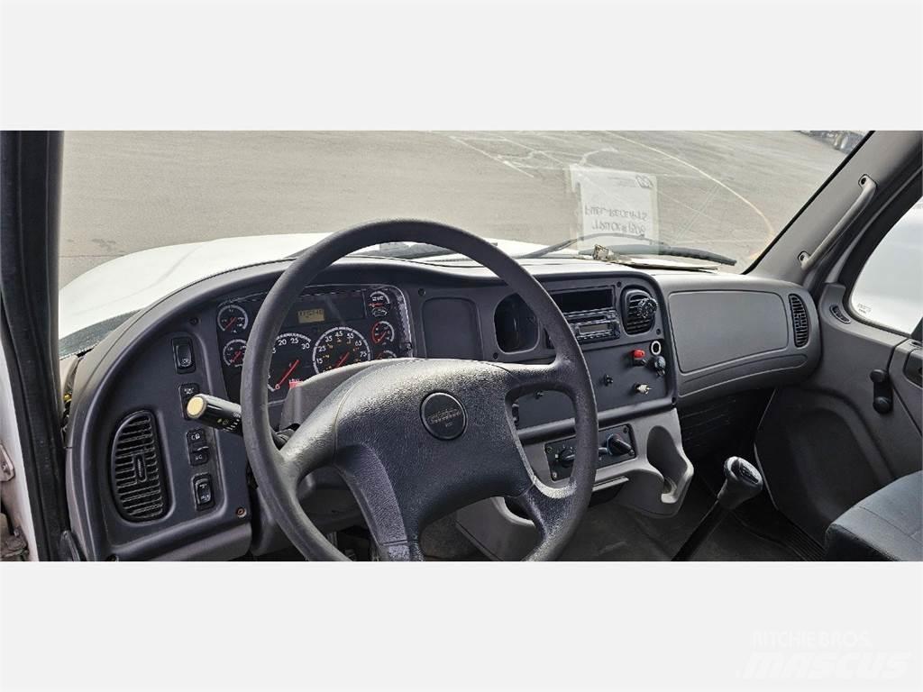 Freightliner M2 106 Planbiler