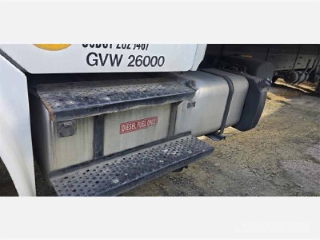 Freightliner M2 106 Skapbiler