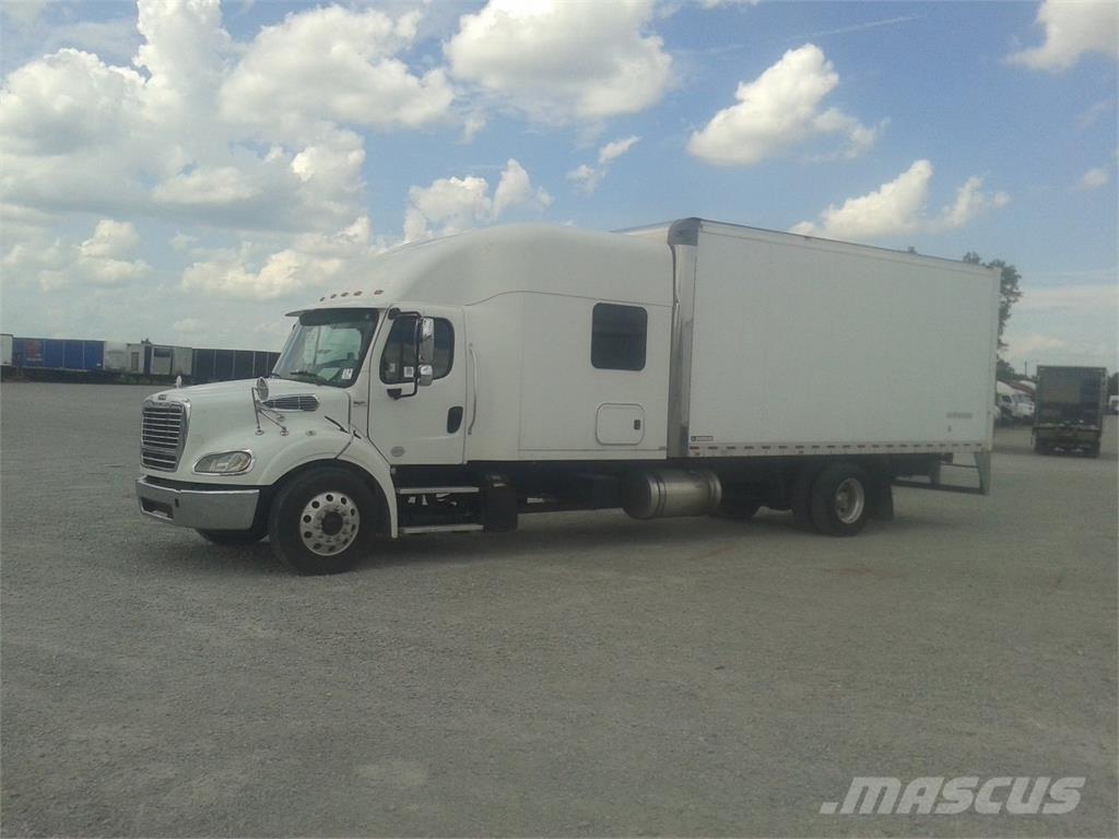 Freightliner M2-112 Skapbiler
