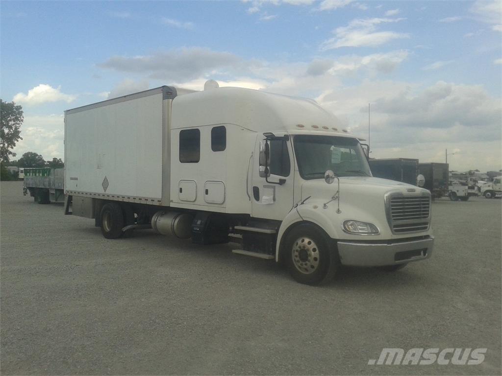 Freightliner M2-112 Skapbiler
