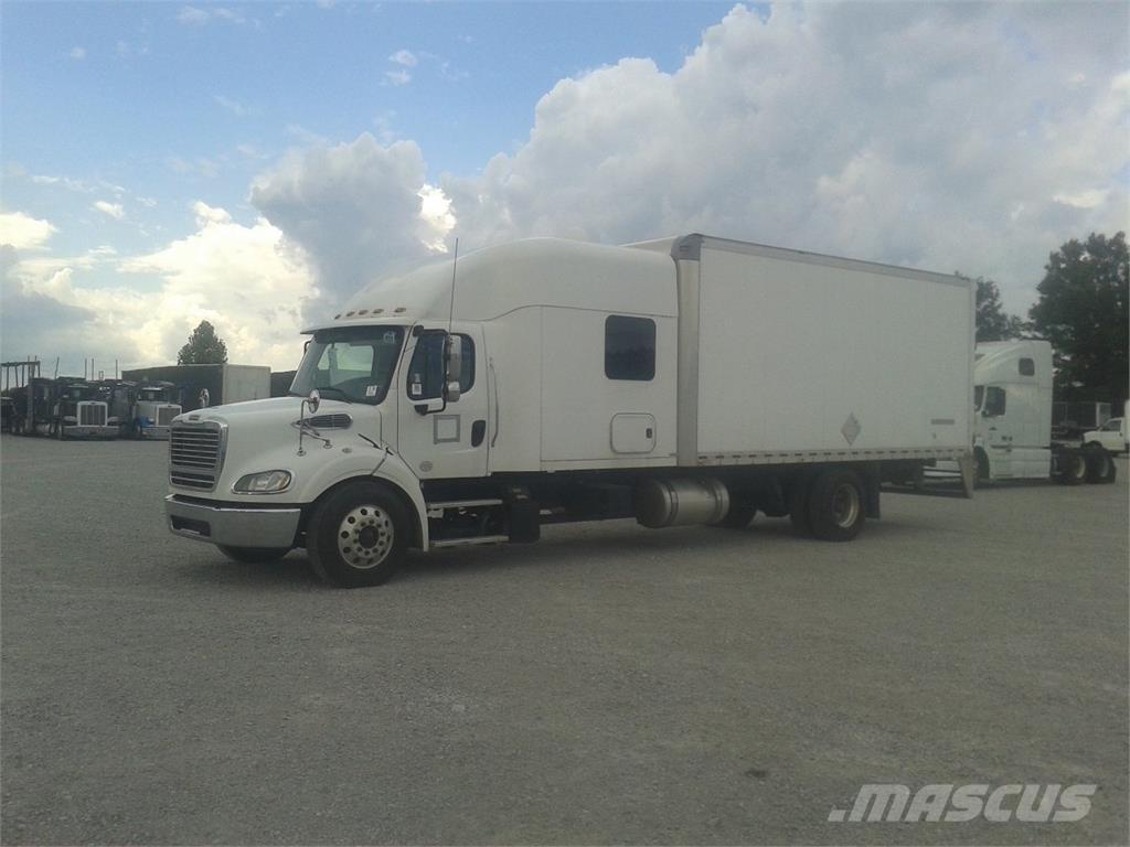 Freightliner M2-112 Skapbiler