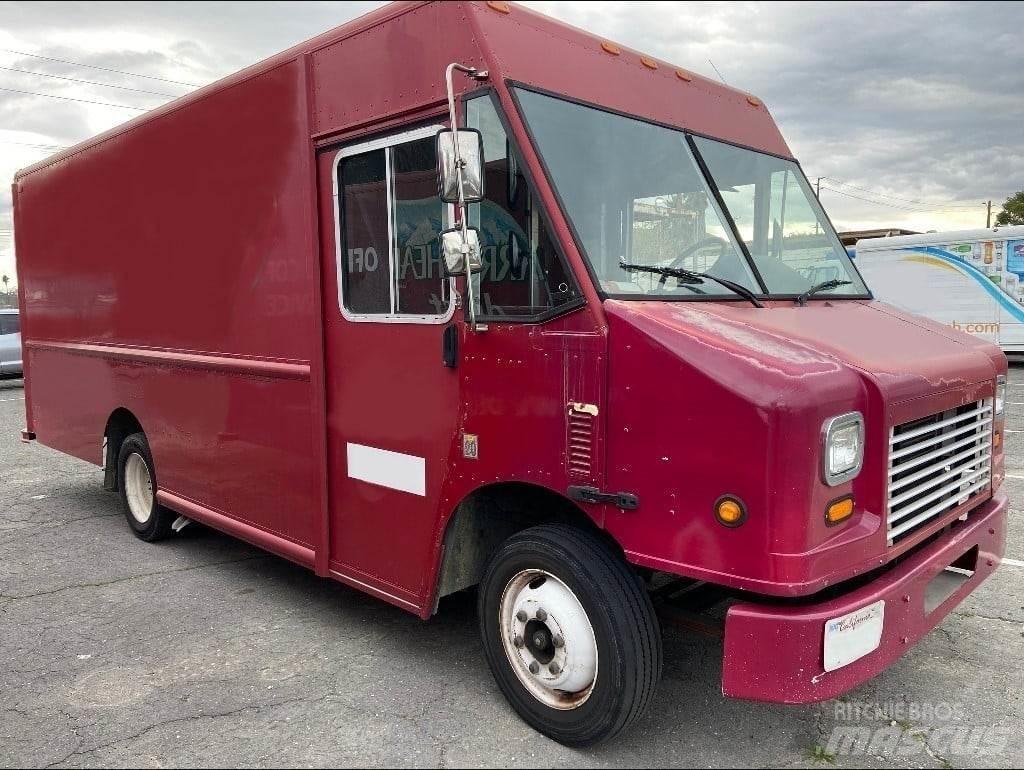 Freightliner MT45 Lette lastebiler