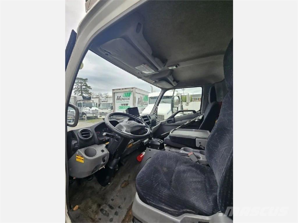 Hino 195 Skapbiler Frys/kjøl/varme