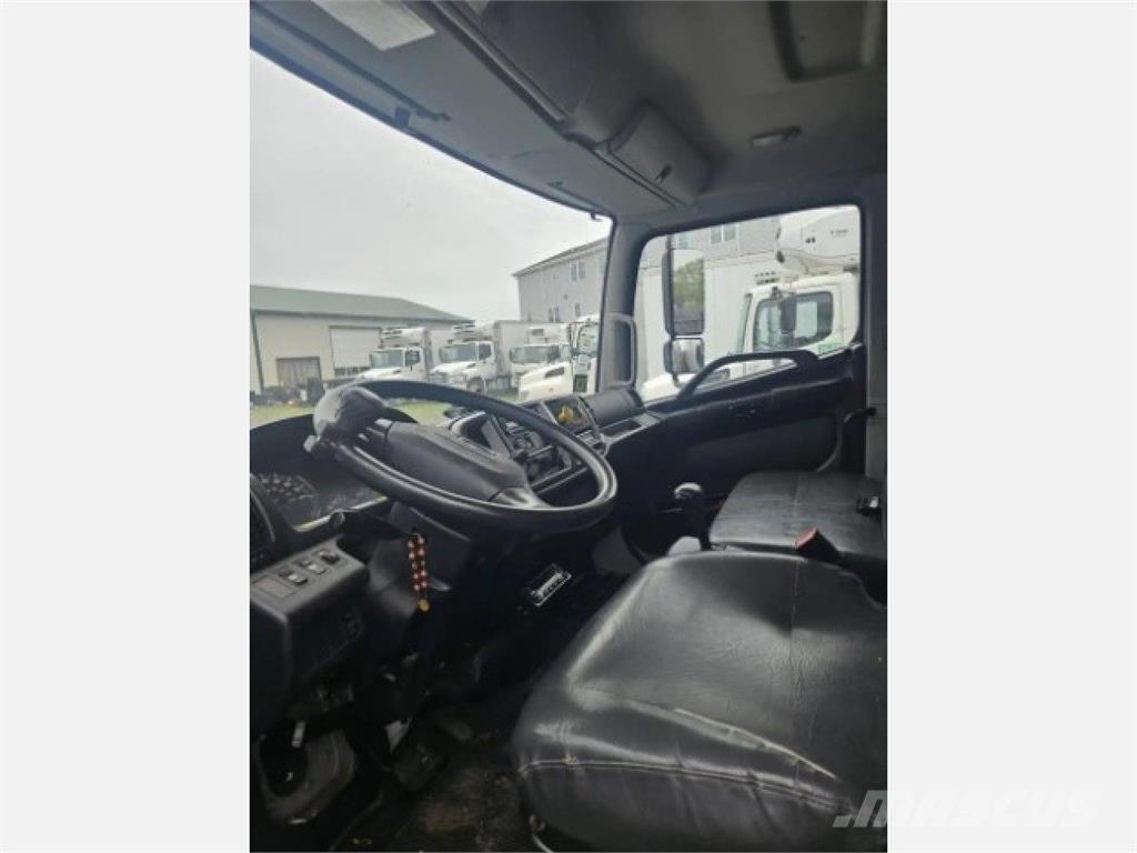 Hino 268 Skapbiler Frys/kjøl/varme