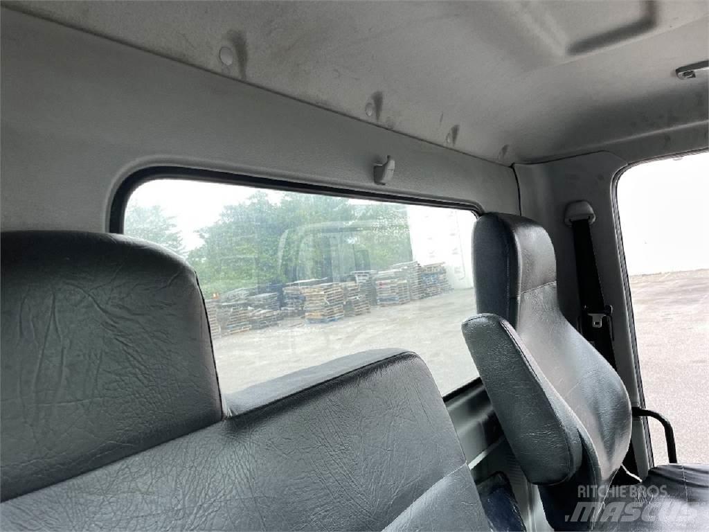Hino 338 Chassis