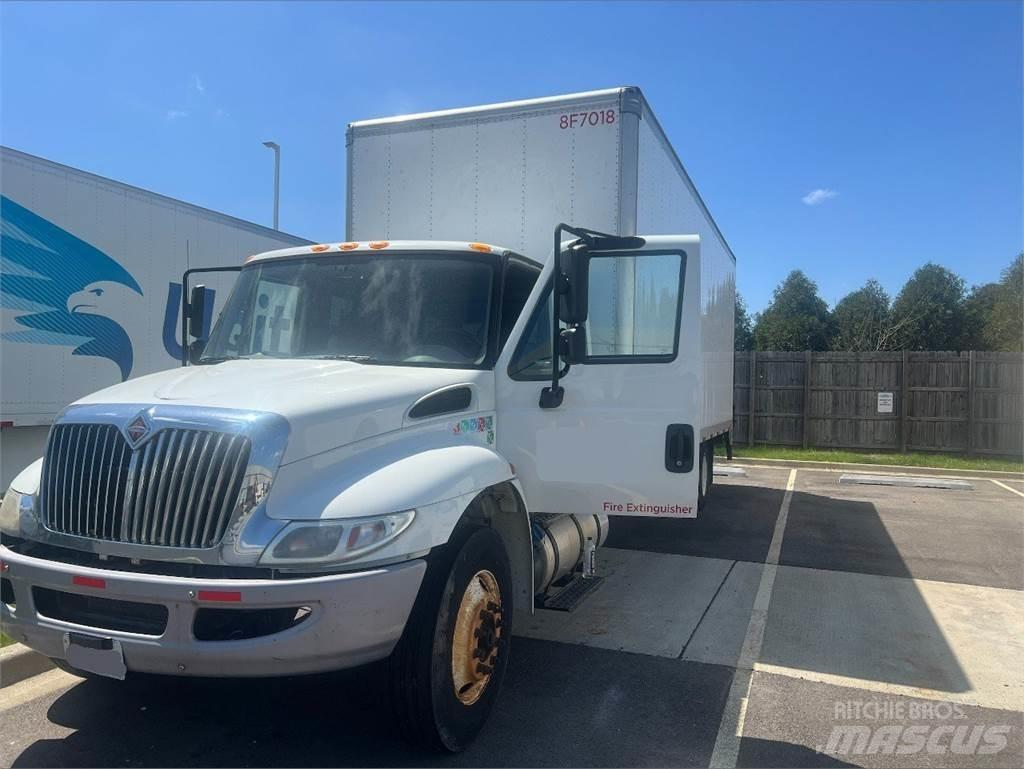 International 4300 Skapbiler