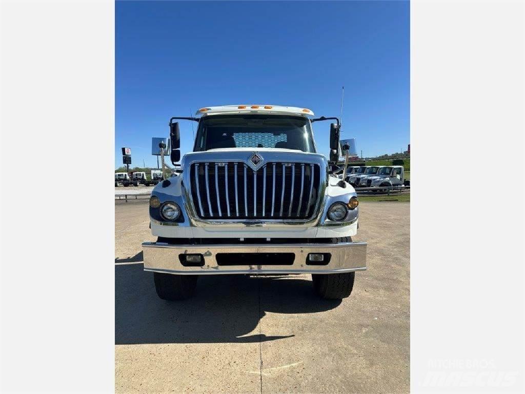 International 7600 Bergingsbiler