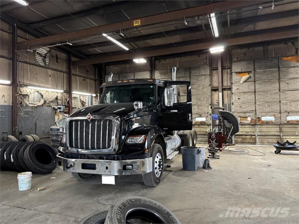 International HX620 Trekkvogner