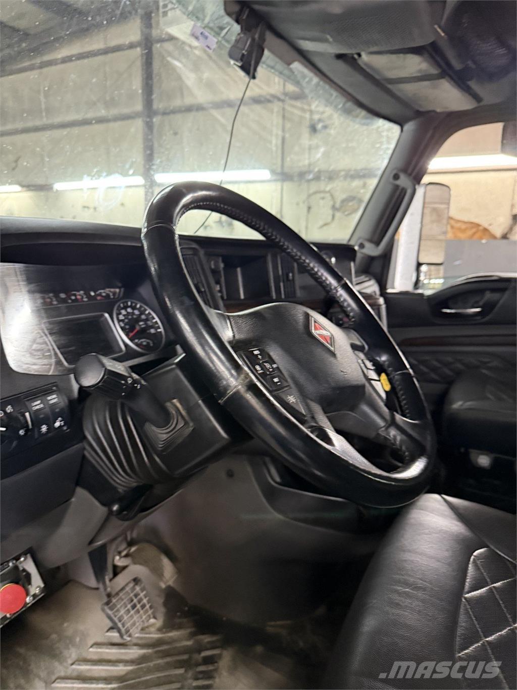 International HX620 Trekkvogner