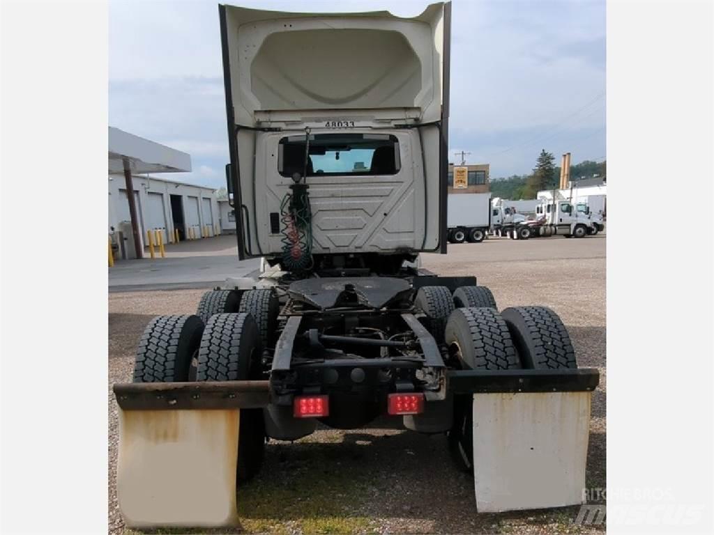 International LT Trekkvogner