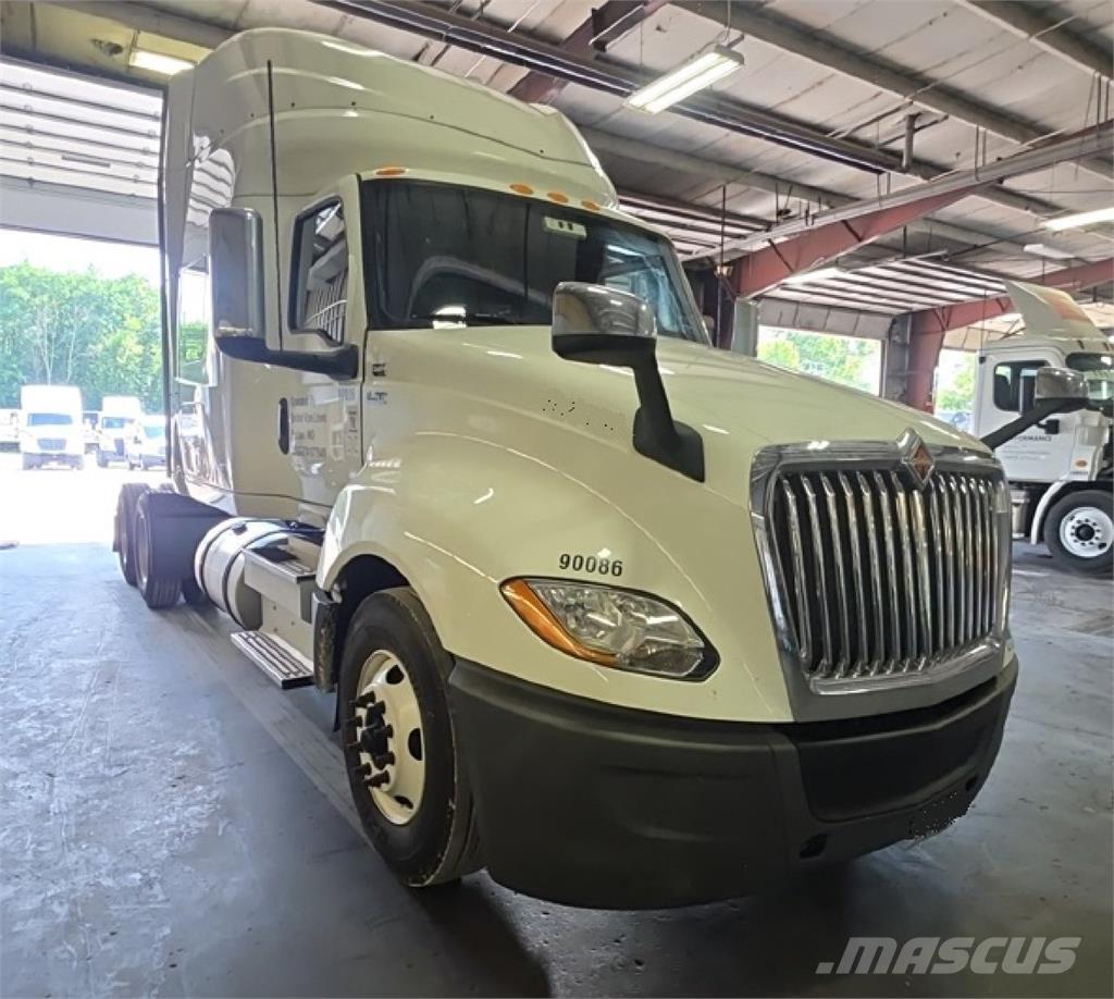 International LT Trekkvogner