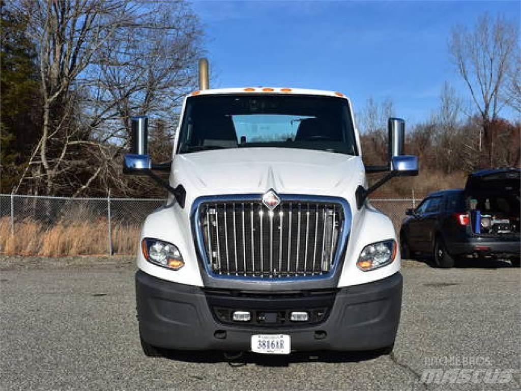 International LT625 Trekkvogner