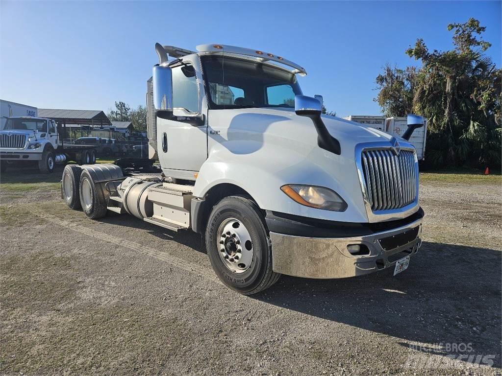 International LT625 Trekkvogner