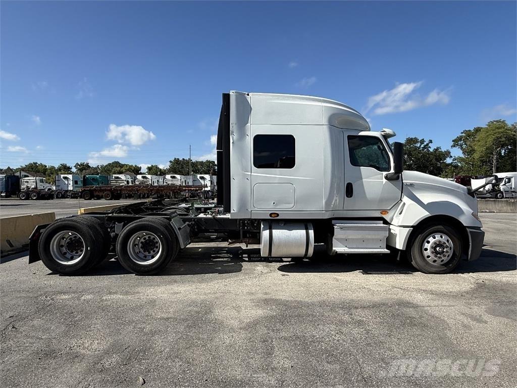 International LT625 Trekkvogner
