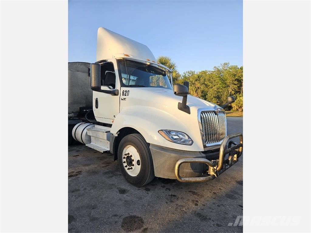 International LT625 Trekkvogner