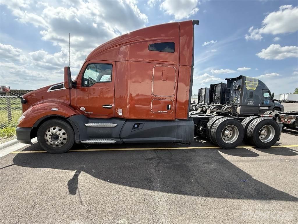 Kenworth T680 Trekkvogner