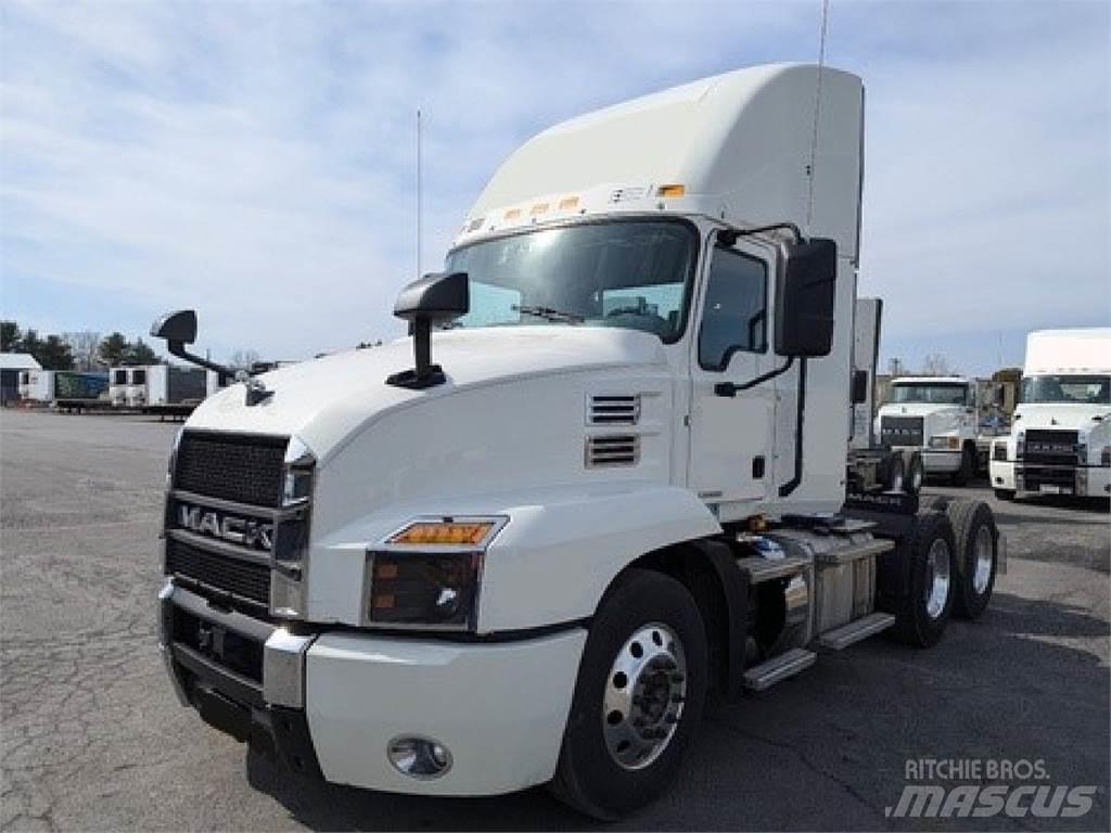 Mack AN64T Trekkvogner
