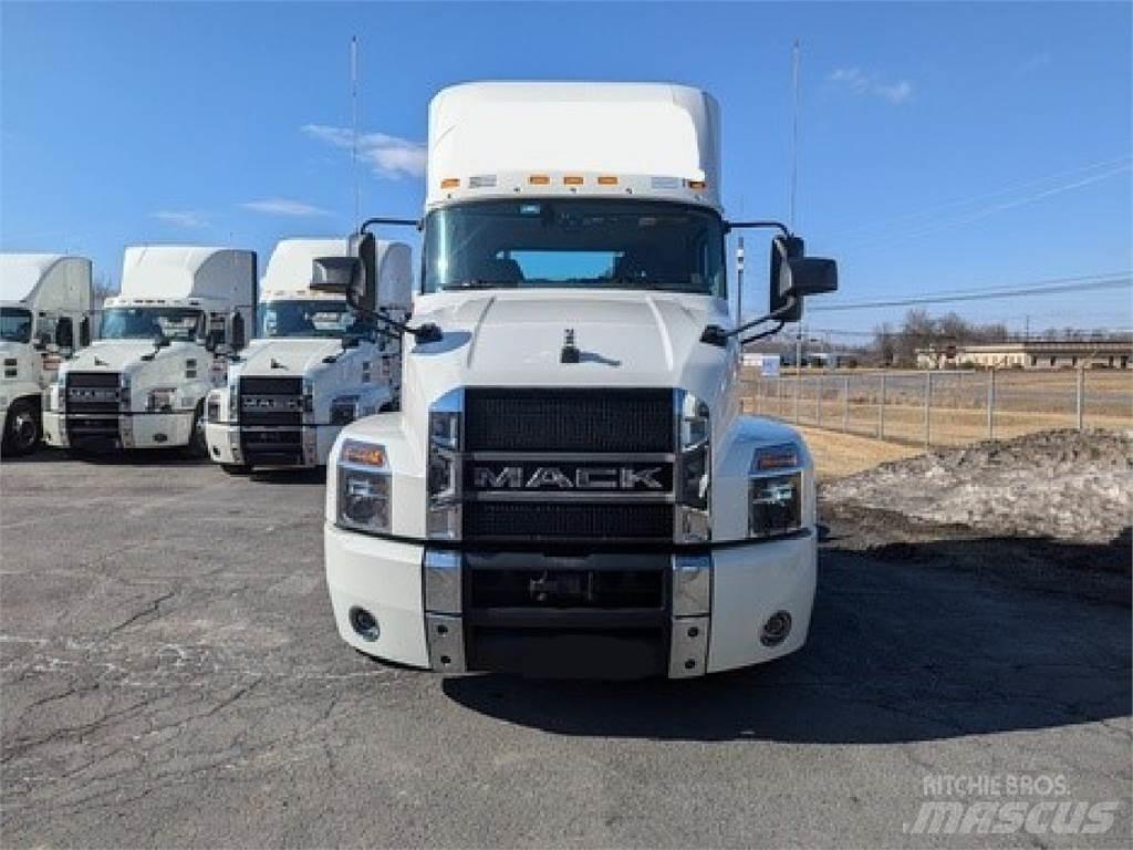 Mack AN64T Trekkvogner