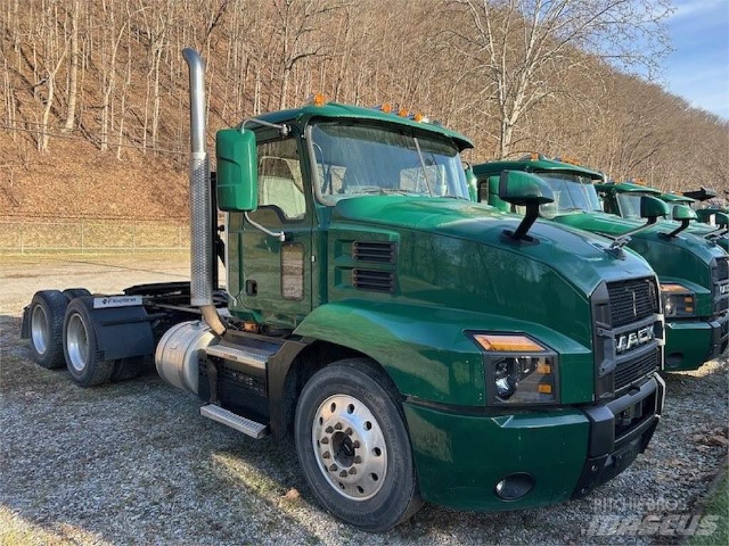 Mack AN64T Trekkvogner