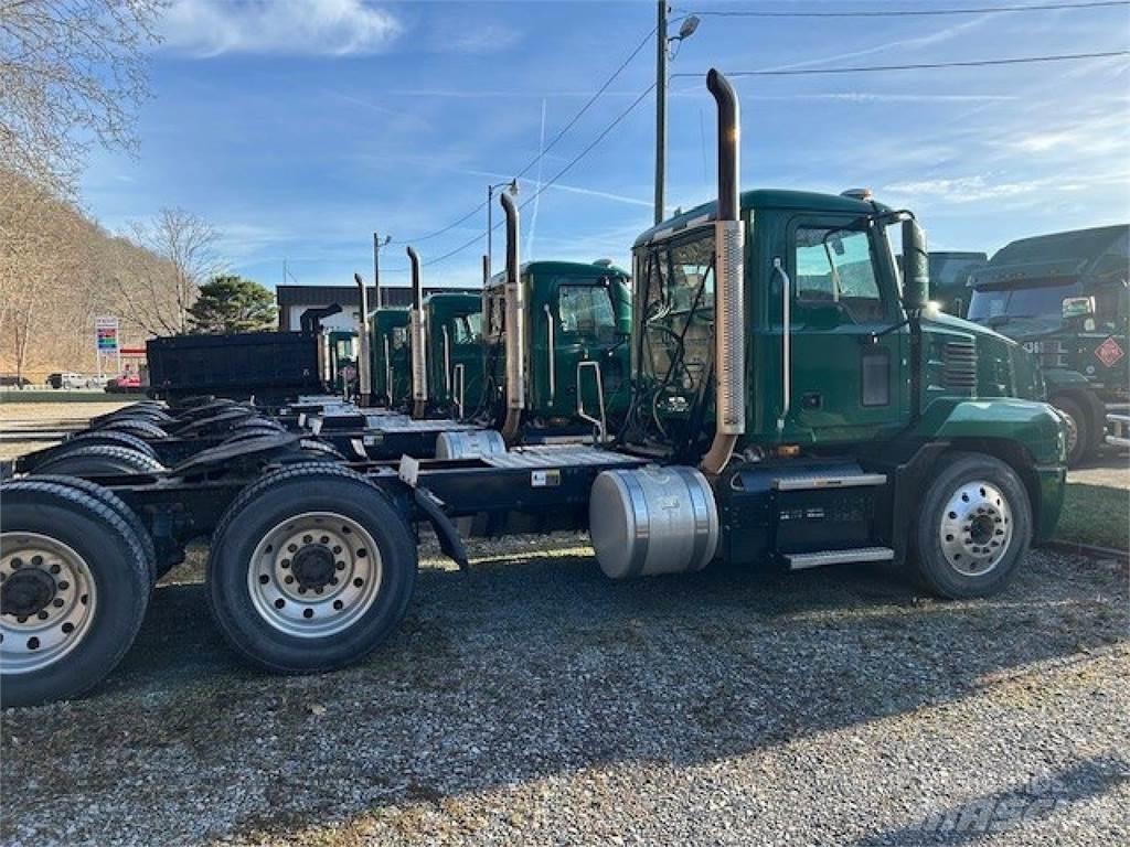 Mack AN64T Trekkvogner