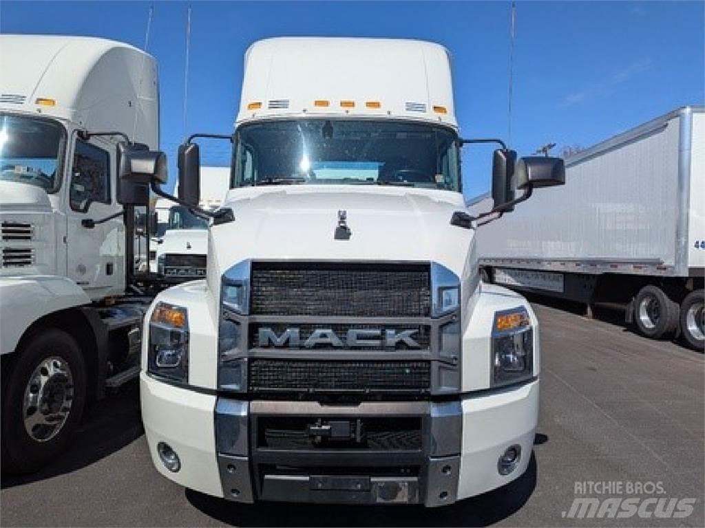 Mack AN64T Trekkvogner