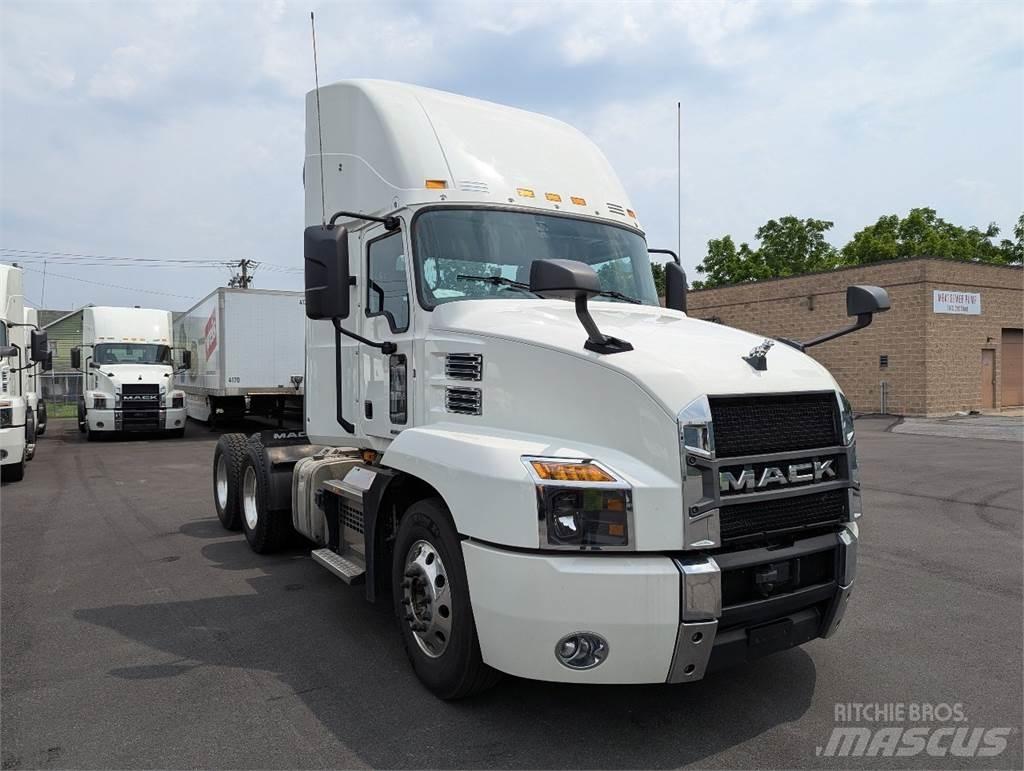 Mack AN64T Trekkvogner