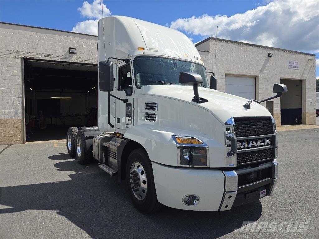 Mack AN64T Trekkvogner