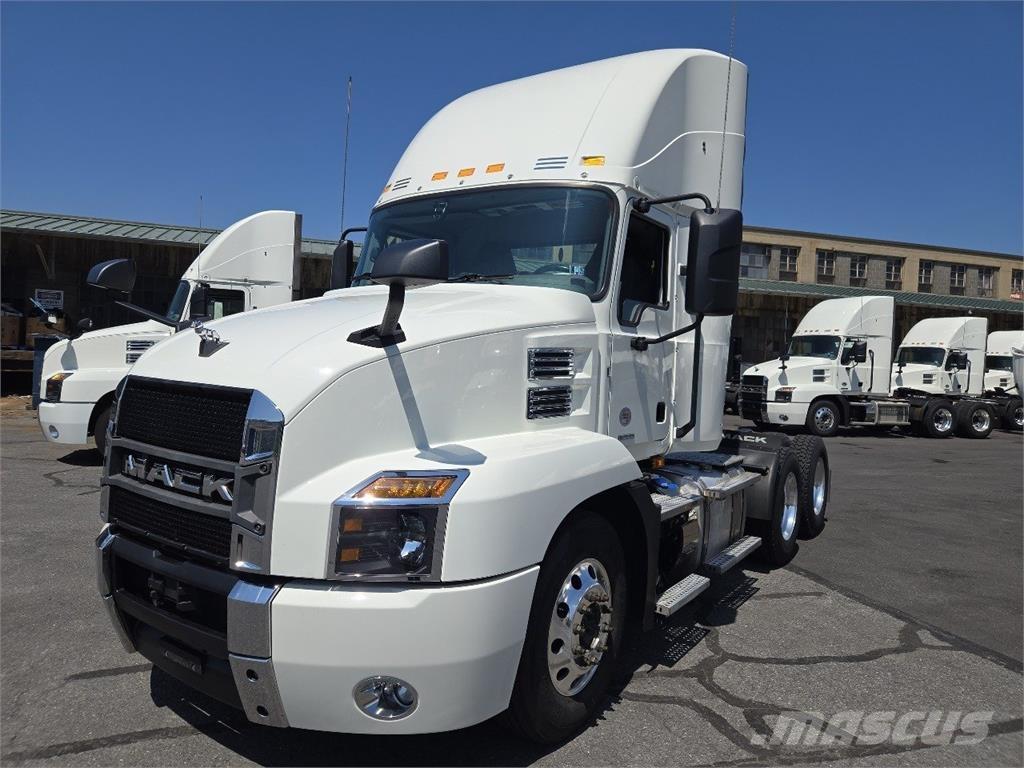 Mack AN64T Trekkvogner