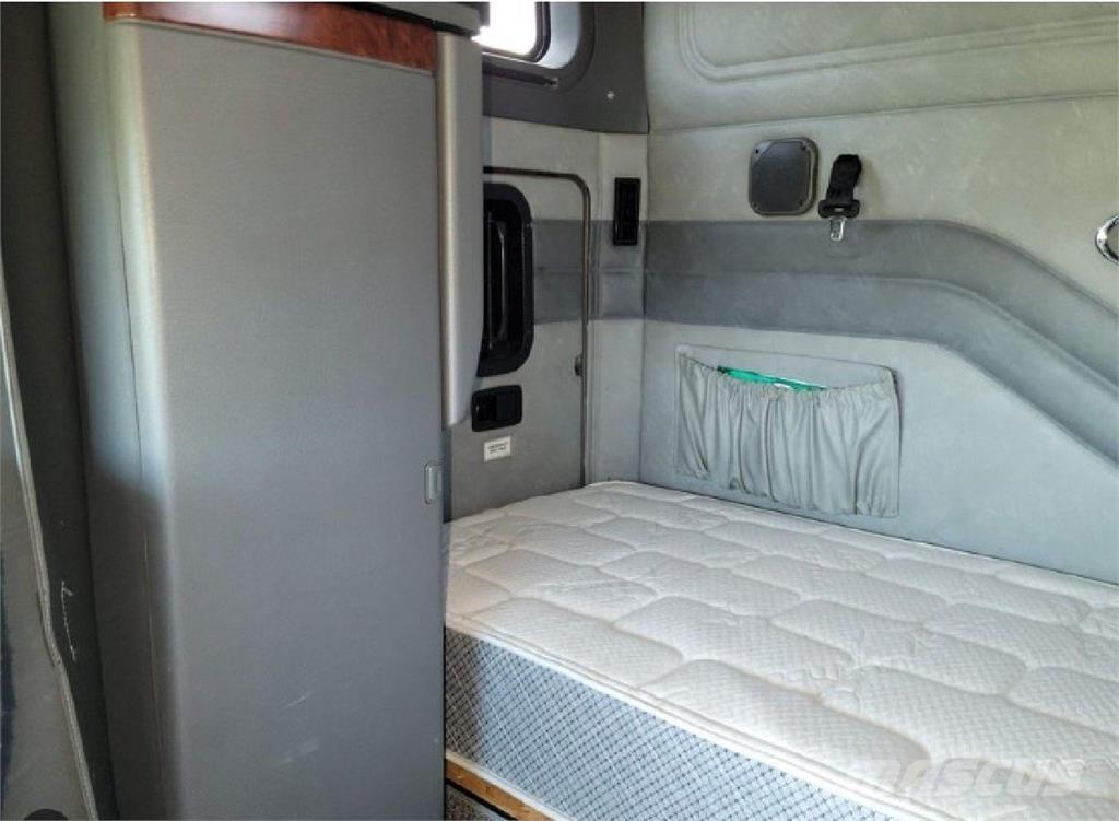 Mack CXU613 Trekkvogner