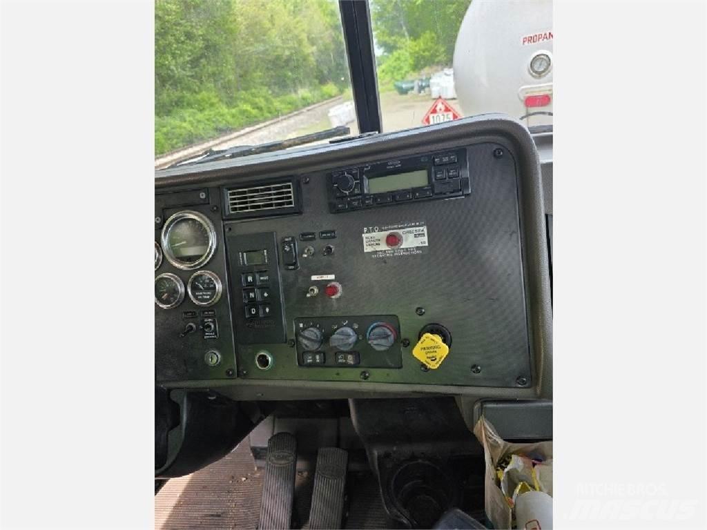 Peterbilt 335 Andre lastebiler