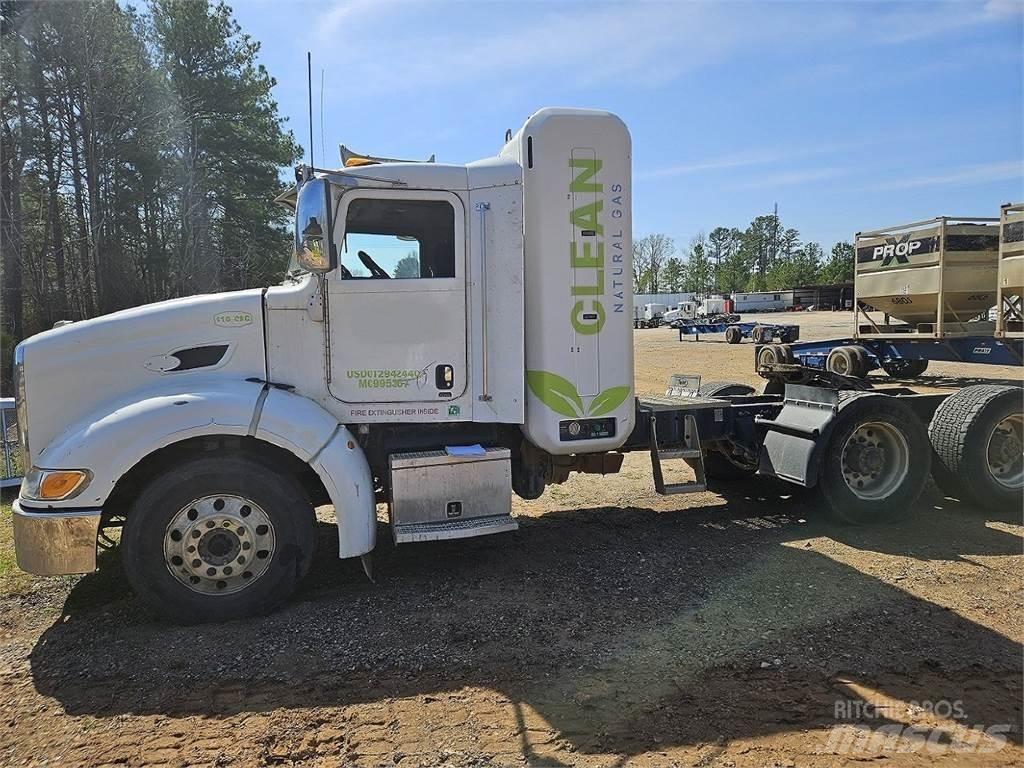 Peterbilt 384 Trekkvogner