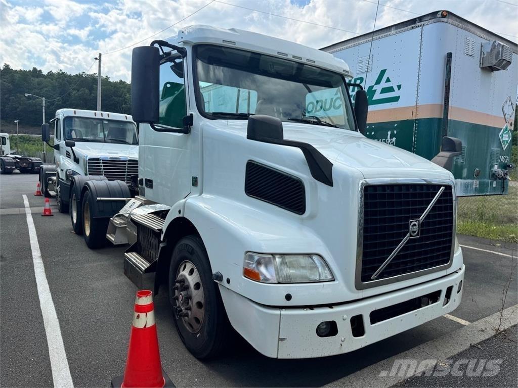 Volvo VNM64T200 Trekkvogner