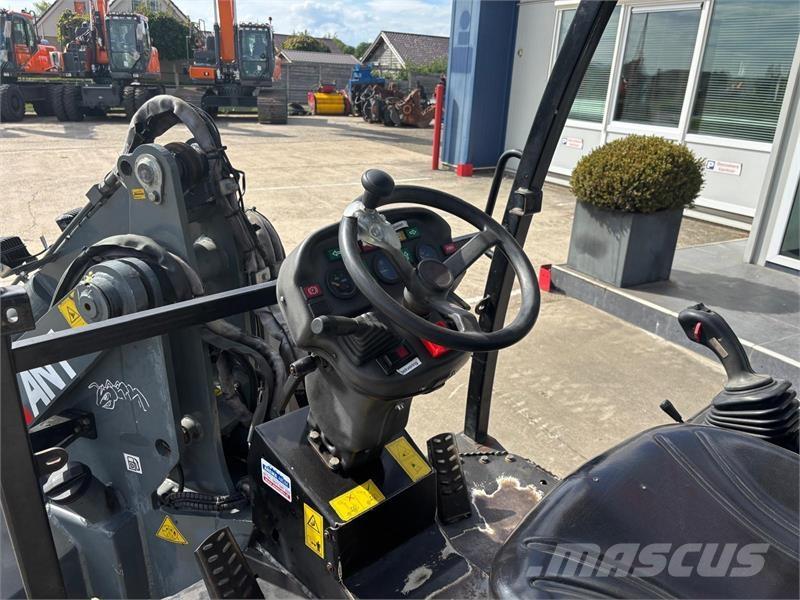 GiANT V6004T Hjullastere