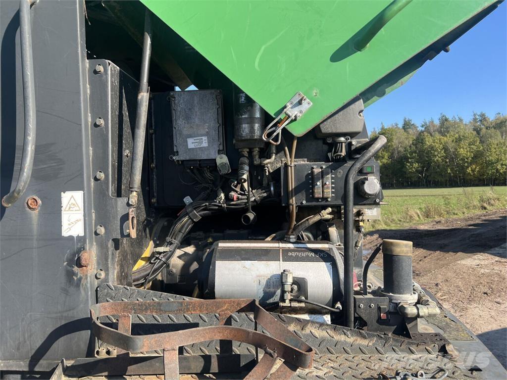 John Deere  Hogstmaskiner