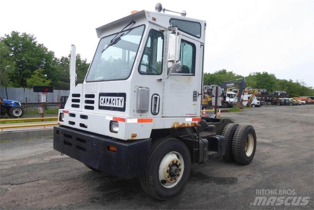 Capacity TJ5000 Terminaltraktor