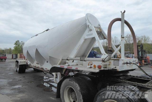 Fruehauf Bulk Tanktrailere