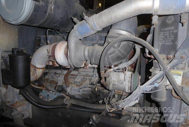 Mack CH613 Chassis