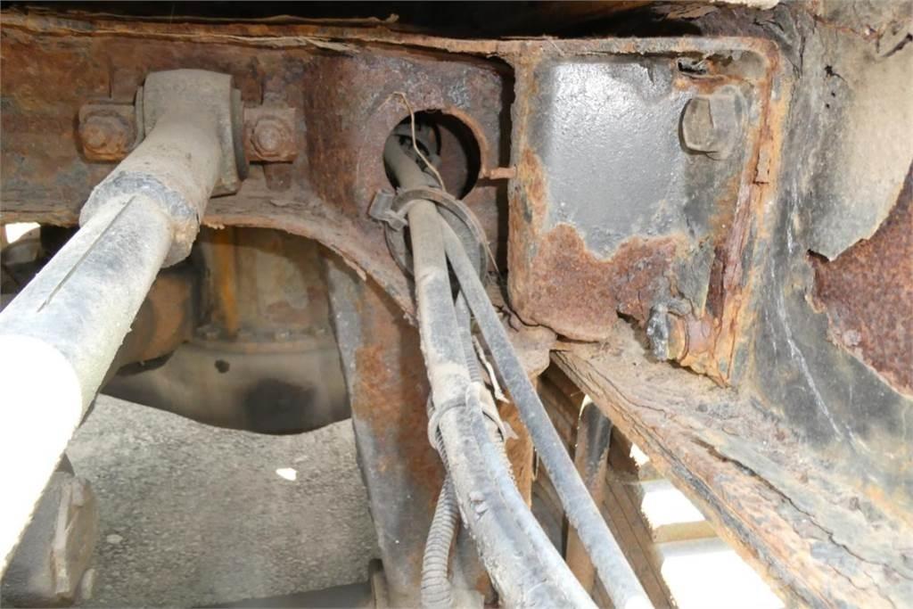 Mack CL733 Chassis