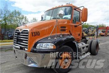 Mack CX612 Chassis
