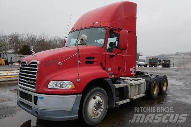 Mack CXU613 Chassis