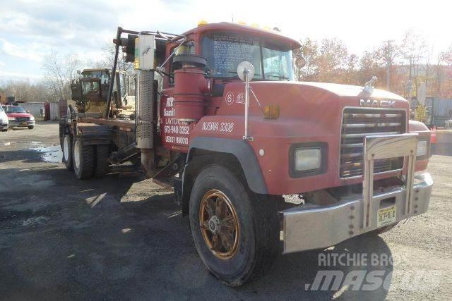 Mack RD688S Containerbil
