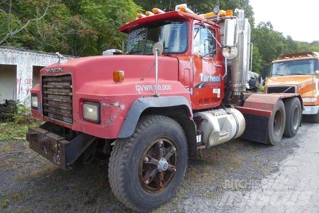 Mack RD688SX Chassis