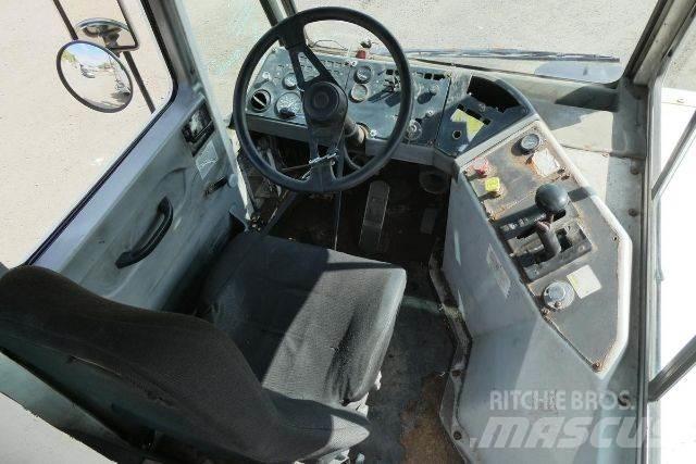 Ottawa YT30 Terminaltraktor