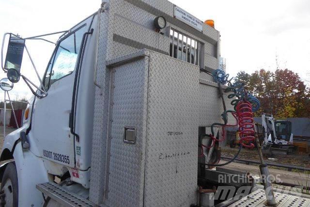 Sterling LT9500 Chassis