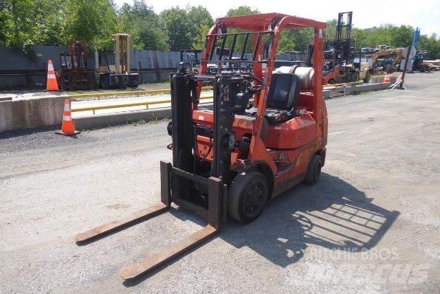Toyota 7FGCU25 Gaffeltrucker - Annet