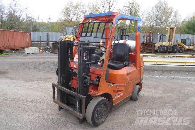 Toyota 7FGCU25 Gaffeltrucker - Annet