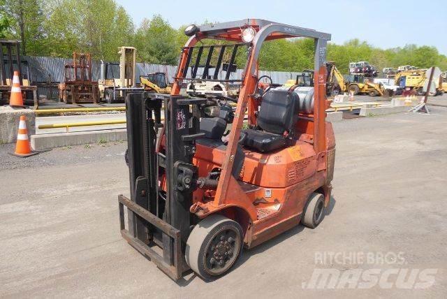 Toyota 7FGCU25 Gaffeltrucker - Annet