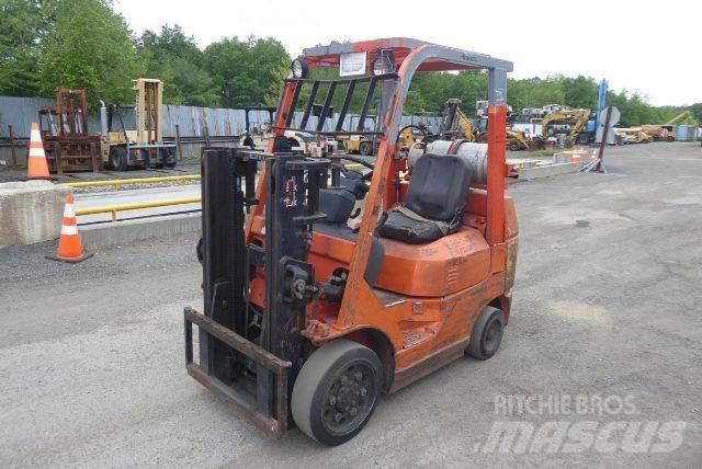 Toyota 7FGCU25 Gaffeltrucker - Annet