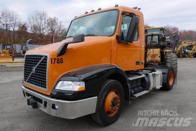 Volvo VNM42T Chassis