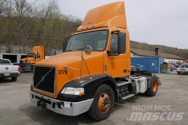 Volvo VNM42T Chassis